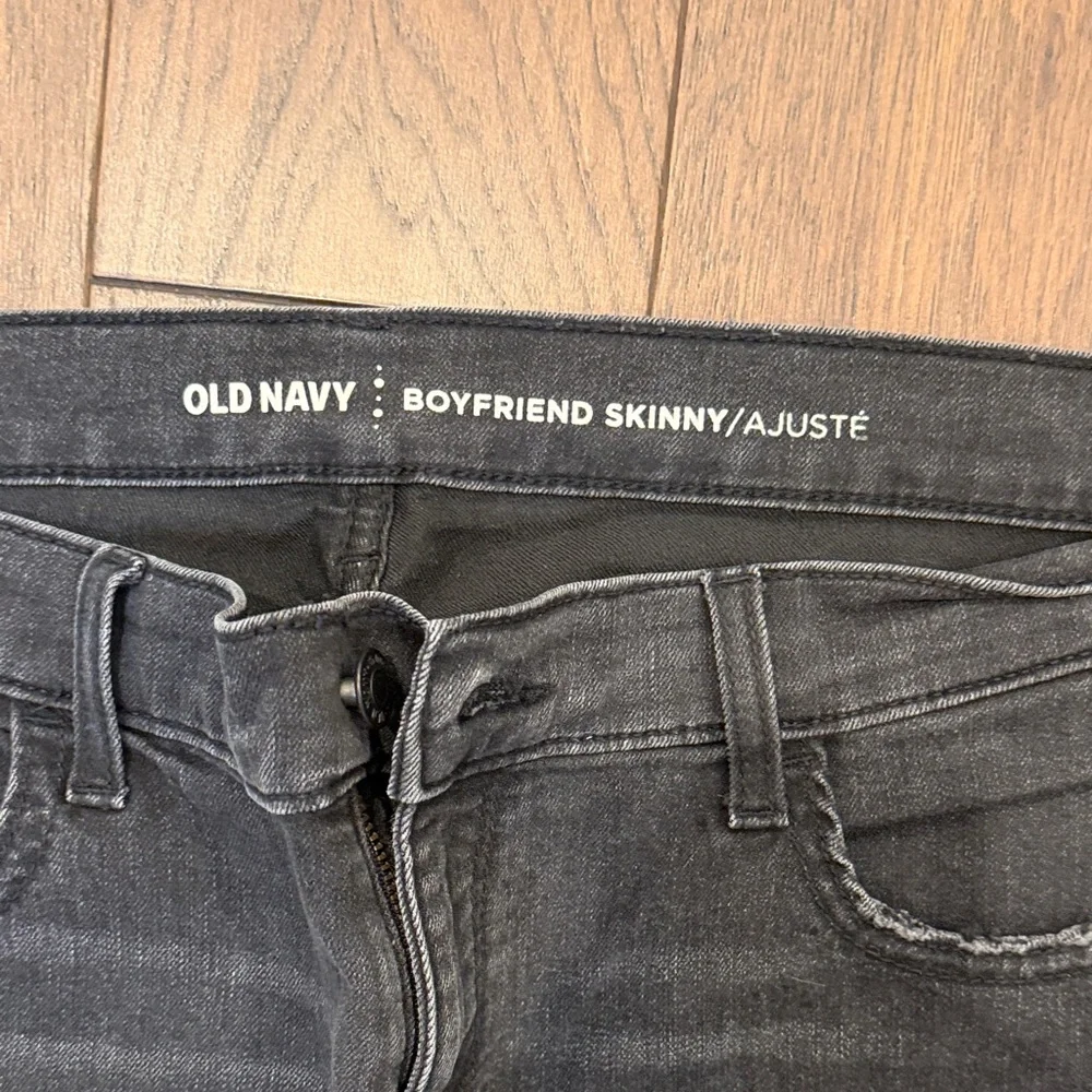 Old Navy Boyfriend Skinny Distressed Black Women's Jeans Size 10 C8-010